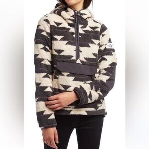 The North Face Womens Sherpa Pullover Hoodie in Cream and Gray